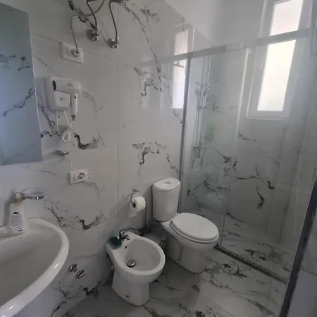 Dentart&apartments アパート ティラナ