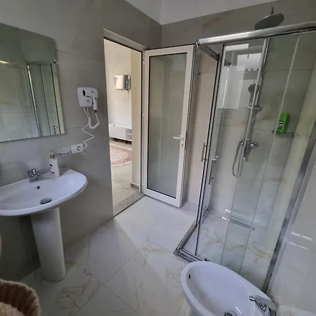 Dentart&apartments * Tirana